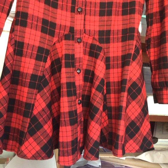 Button down plaid top - Picture 4 of 12